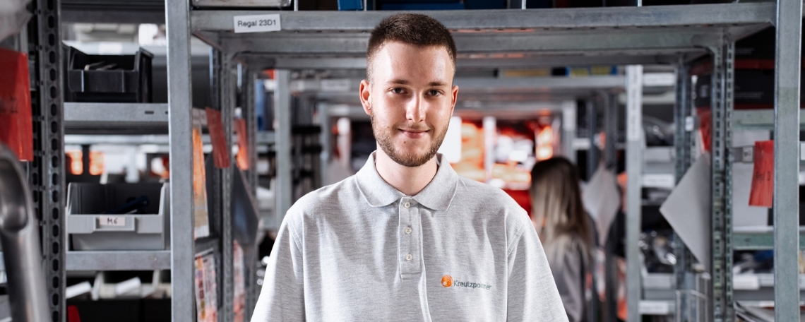 Fachkraft (m/w/d) für Lagerlogistik (Ausbildungsstart 2027), 1. Bild