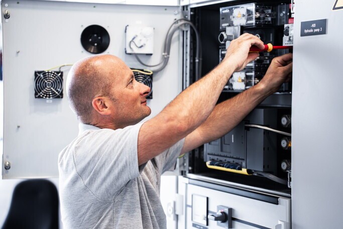 Prüfer (m/w/d) Schaltanlagenbau, 1. Bild